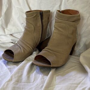 Fly London size 39 open toe booties taupe w/ silver heel detail. Exc. condition